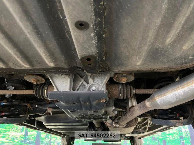 Toyota VOXY 2017-11 6615348-19