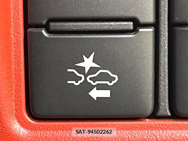 Toyota VOXY 2017-11 6615348-7