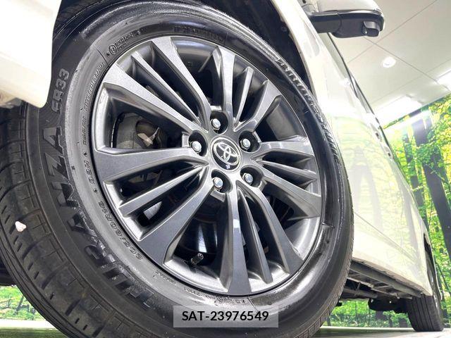 Toyota VOXY 2022-03 6673965-14