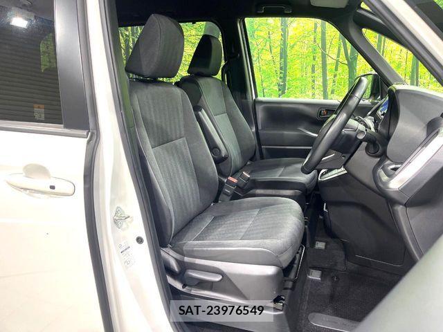 Toyota VOXY 2022-03 6673965-8