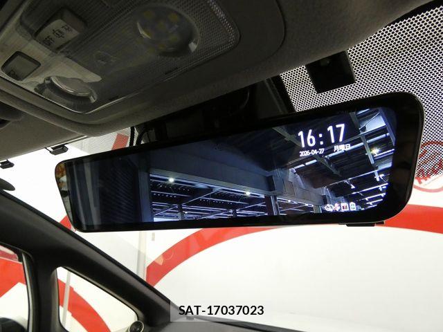 Toyota VOXY 2017-03 6678550-22