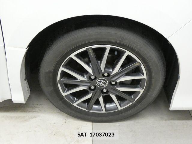 Toyota VOXY 2017-03 6678550-2
