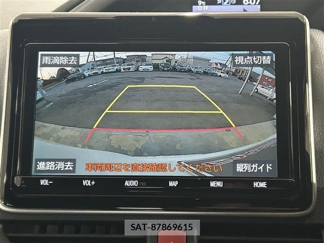 Toyota VOXY 2019-01 6691324-14
