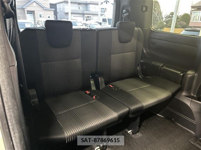 Toyota VOXY 2019-01 6691324-24