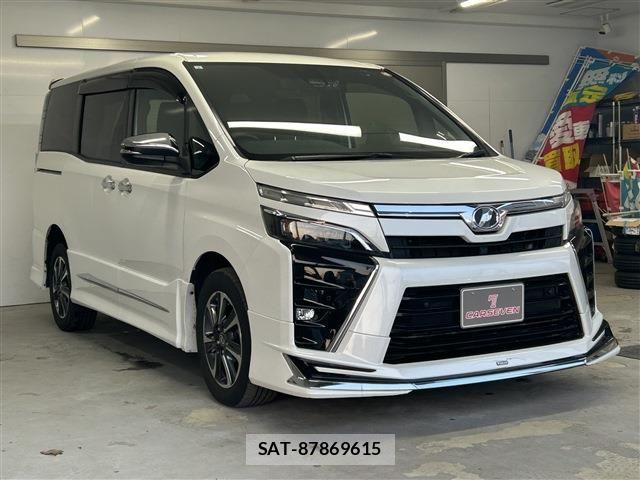Toyota VOXY 2019-01 6691324-2