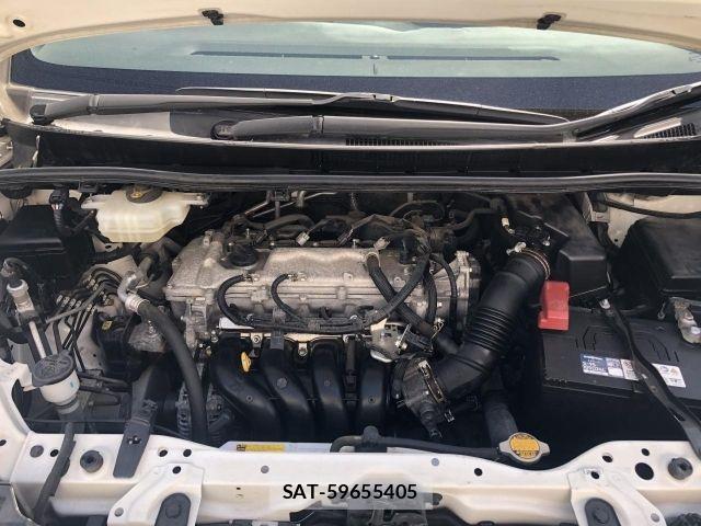 Toyota VOXY 2014-10 6717594-14