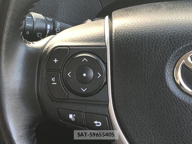 Toyota VOXY 2014-10 6717594-25