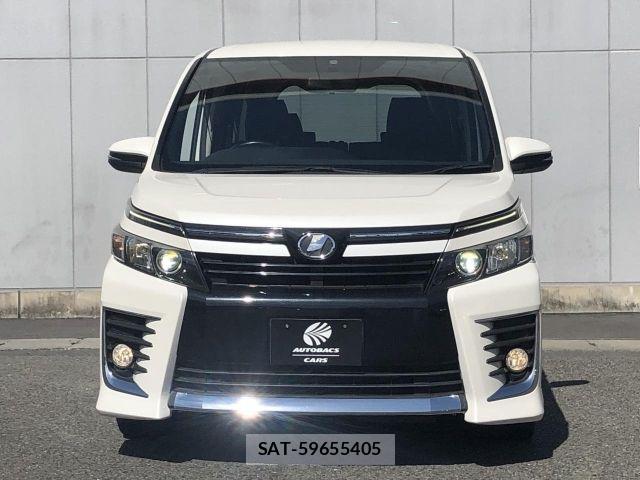 Toyota VOXY 2014-10 6717594-3