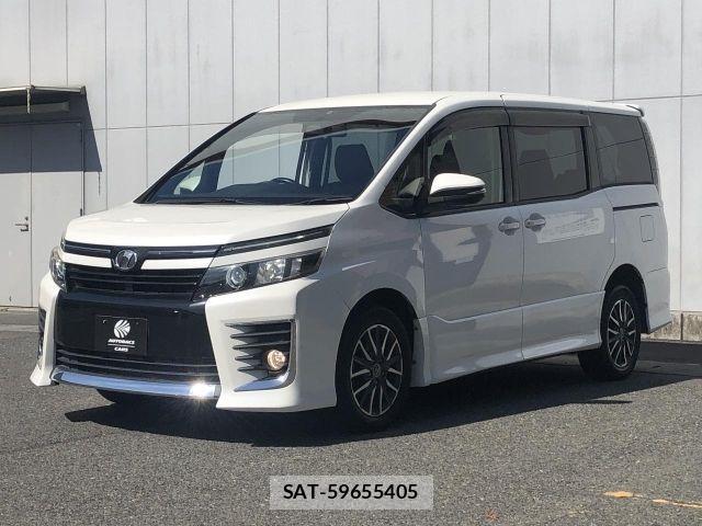 Toyota VOXY 2014-10 6717594-5