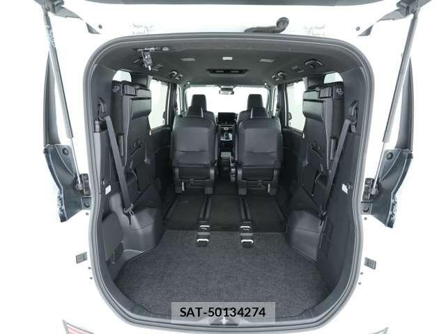 Toyota VOXY 2024-04 6753657-9