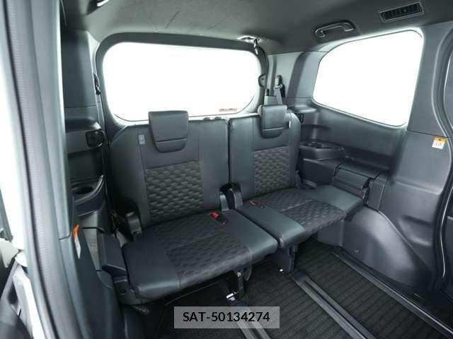 Toyota VOXY 2024-04 6753657-7