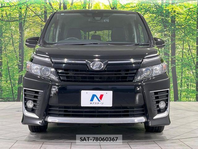 Toyota VOXY 2017-04 6753660-16