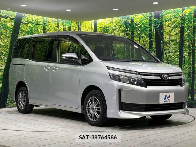 Toyota VOXY 2015-01 6753659-15
