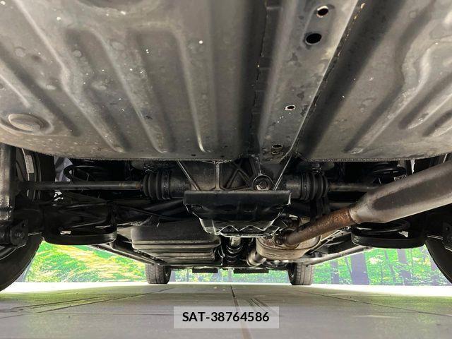 Toyota VOXY 2015-01 6753659-19