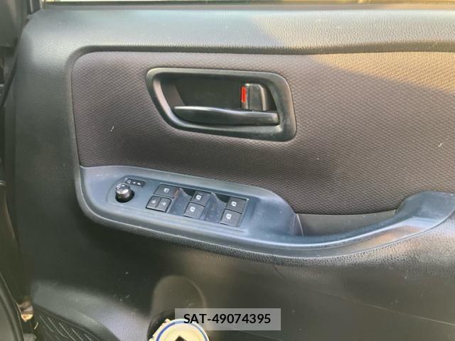 Toyota VOXY 2016-07 6914671-14