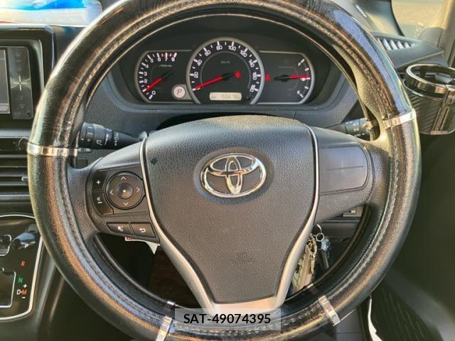 Toyota VOXY 2016-07 6914671-16