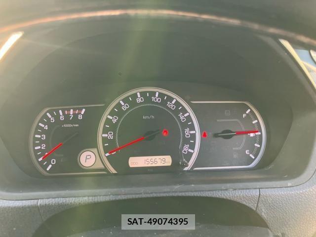 Toyota VOXY 2016-07 6914671-17
