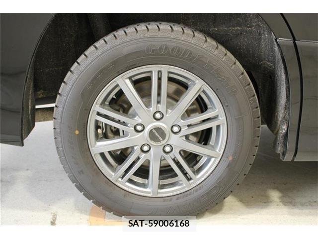 Toyota VOXY 2021-03 6914670-22