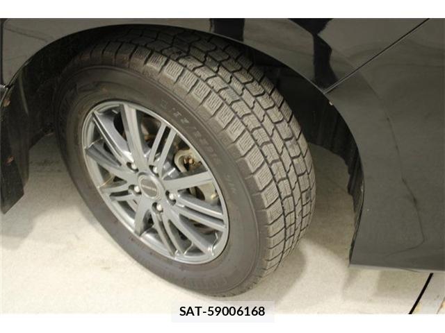 Toyota VOXY 2021-03 6914670-27