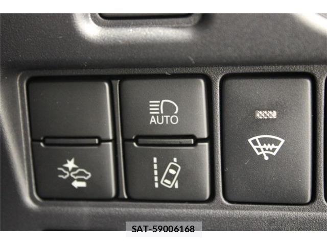 Toyota VOXY 2021-03 6914670-3