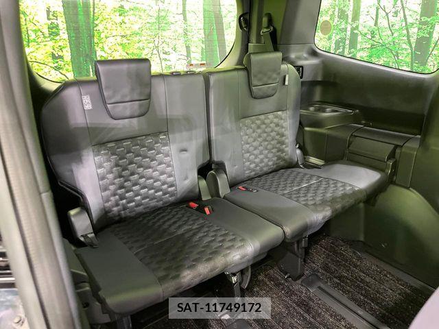 Toyota VOXY 2024-11 6914665-9