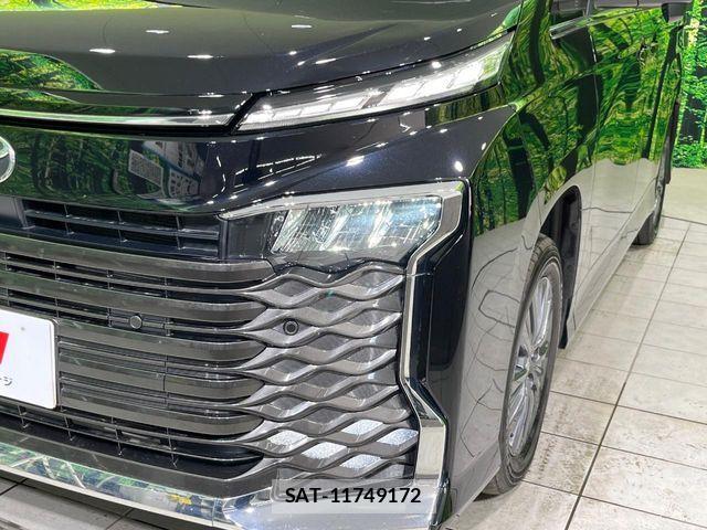 Toyota VOXY 2024-11 6914665-12