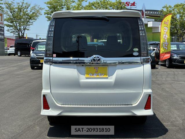 Toyota VOXY 2017-01 6998908-10
