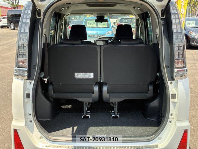 Toyota VOXY 2017-01 6998908-19
