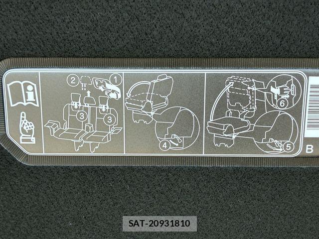 Toyota VOXY 2017-01 6998908-22