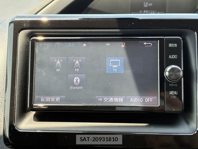Toyota VOXY 2017-01 6998908-24