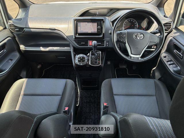 Toyota VOXY 2017-01 6998908-3