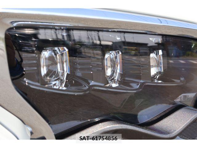 Toyota VOXY 2026-05 6998900-17