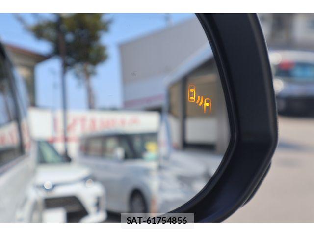 Toyota VOXY 2026-05 6998900-18