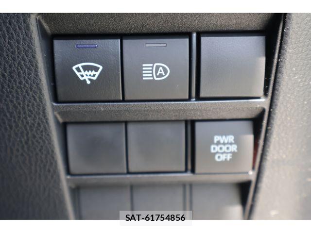 Toyota VOXY 2026-05 6998900-23