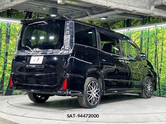 Toyota VOXY 2015-01 6998932-16