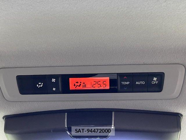 Toyota VOXY 2015-01 6998932-6