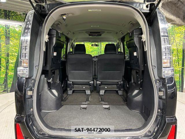 Toyota VOXY 2015-01 6998932-7