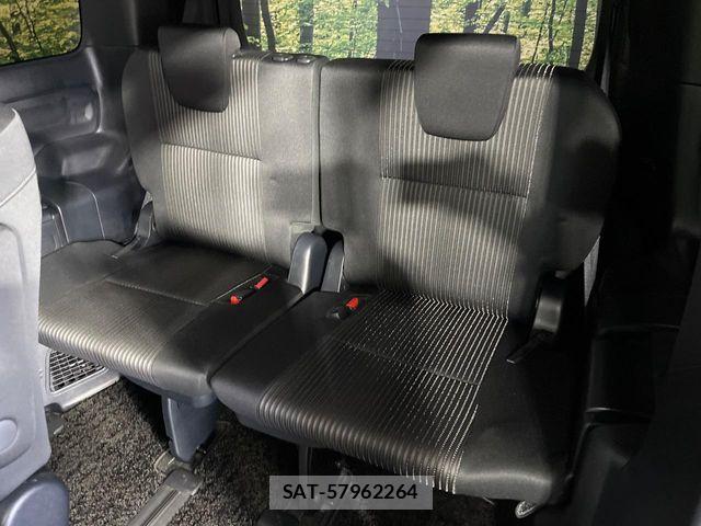 Toyota VOXY 2019-11 7021799-9