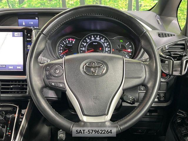 Toyota VOXY 2019-11 7021799-11