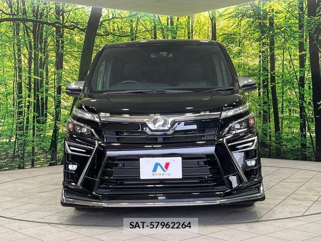 Toyota VOXY 2019-11 7021799-14