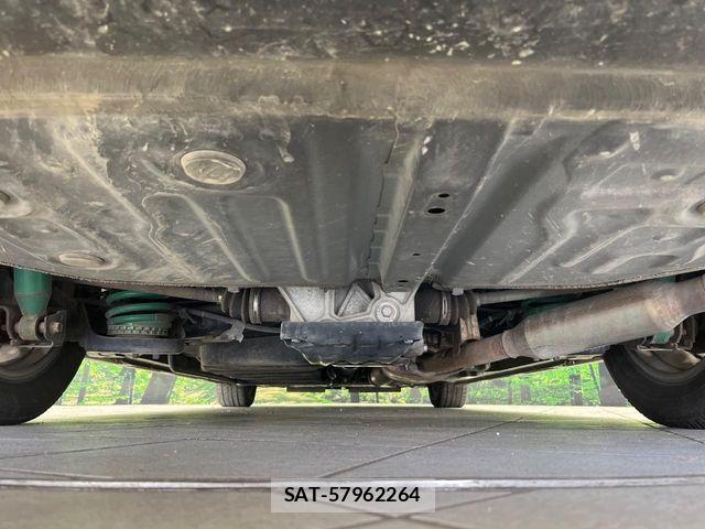 Toyota VOXY 2019-11 7021799-19