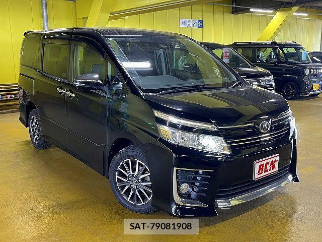 Toyota VOXY 2016-04 7021803-6