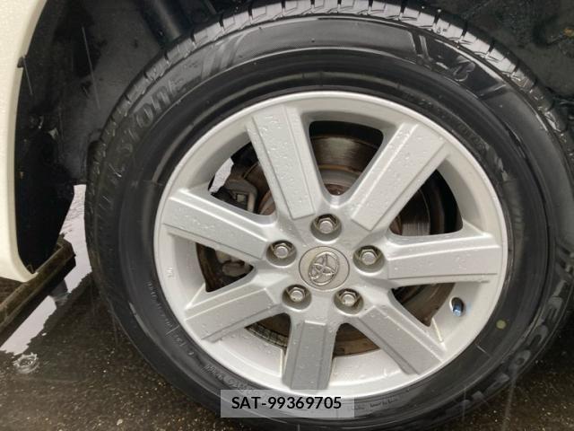 Toyota VOXY 2007-07 7061133-12