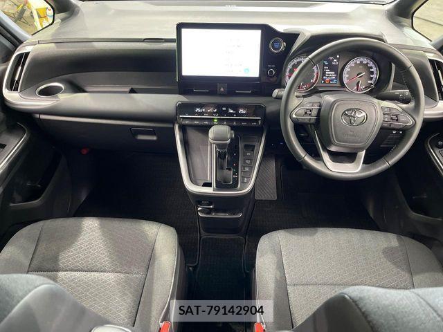 Toyota VOXY 2022-12 7061128-1