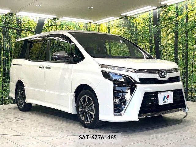 Toyota VOXY 2021-10 7061129-16