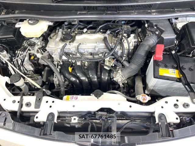 Toyota VOXY 2021-10 7061129-18