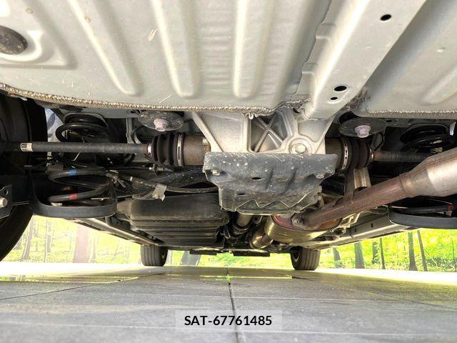 Toyota VOXY 2021-10 7061129-19
