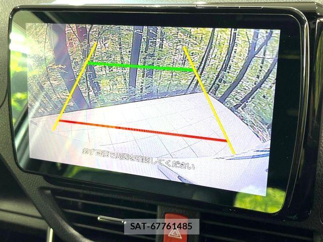 Toyota VOXY 2021-10 7061129-4