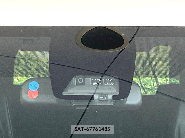 Toyota VOXY 2021-10 7061129-5