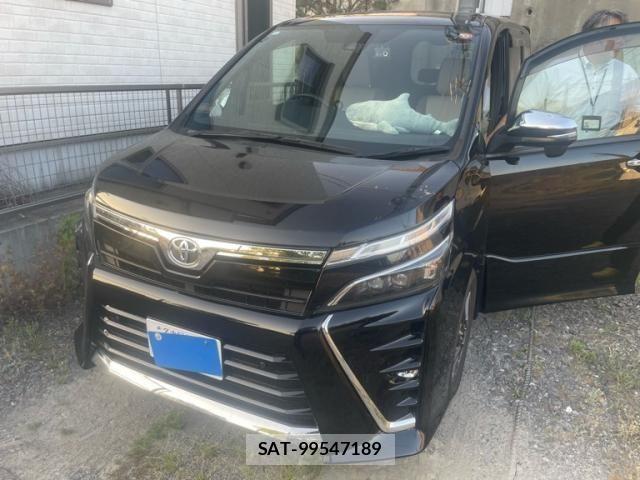 Toyota VOXY 2021-10 7061130-0